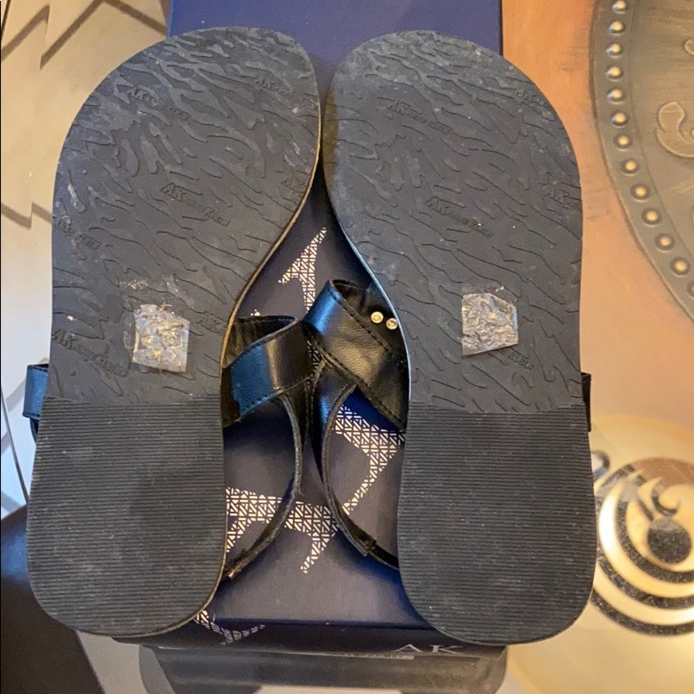 Sandals - Picture 5 of 5